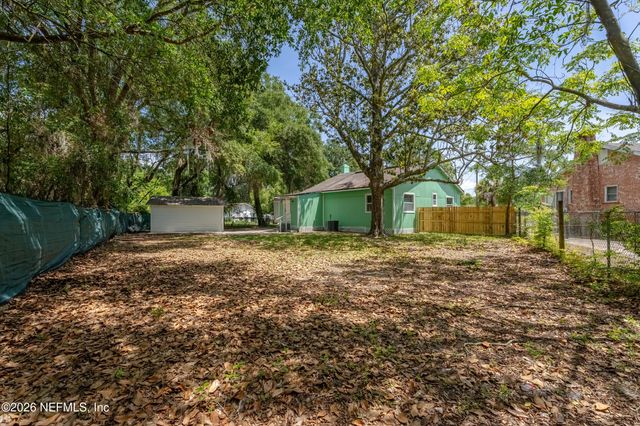 6918 PARK Circle, Jacksonville, FL 32208