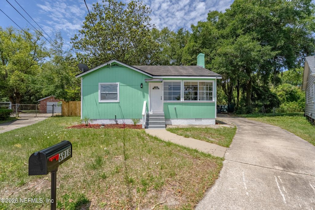 6918 PARK Circle, Jacksonville, FL 32208