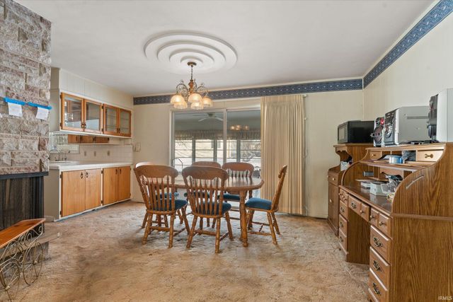 28997 Oak Grove Drive, Elkhart, IN 46514