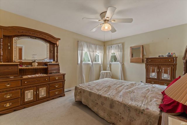 28997 Oak Grove Drive, Elkhart, IN 46514