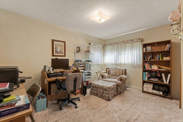 28997 Oak Grove Drive, Elkhart, IN 46514