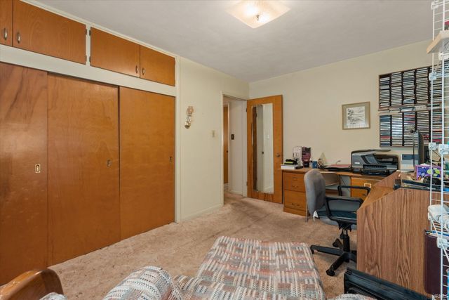 28997 Oak Grove Drive, Elkhart, IN 46514