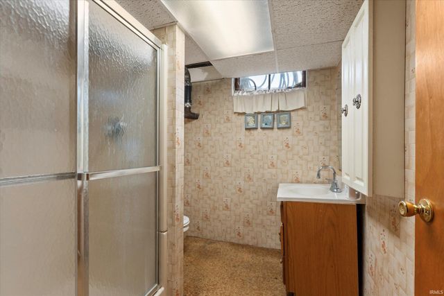 28997 Oak Grove Drive, Elkhart, IN 46514