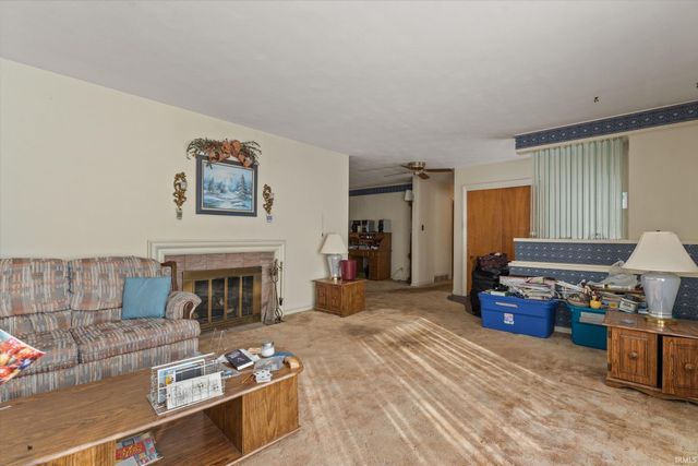 28997 Oak Grove Drive, Elkhart, IN 46514