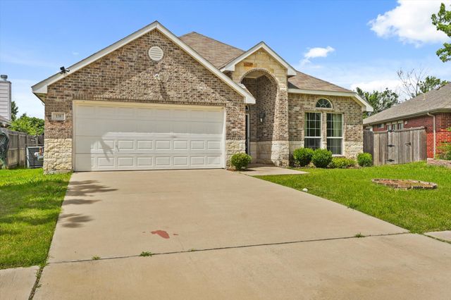 131 Wandering Drive, Forney, TX 75126