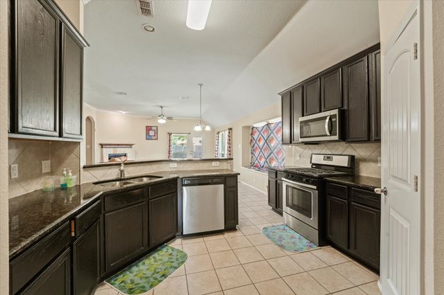131 Wandering Drive, Forney, TX 75126