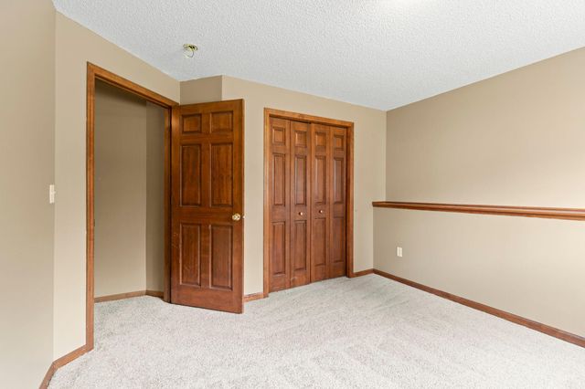 1528 Homestead Street, Shakopee, MN 55379