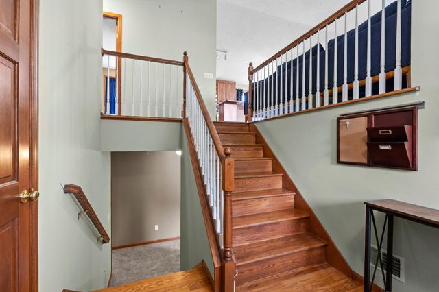 1528 Homestead Street, Shakopee, MN 55379