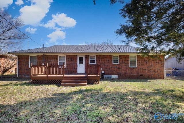 2511 Andrew Jackson Way NE, Huntsville, AL 35811