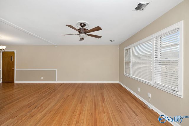 2511 Andrew Jackson Way NE, Huntsville, AL 35811