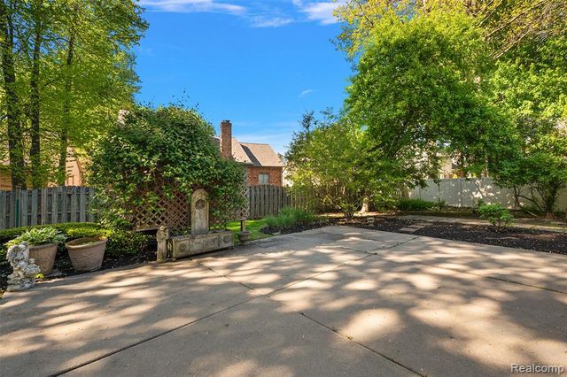 17840 Christine Boulevard, Clinton Township, MI 48038