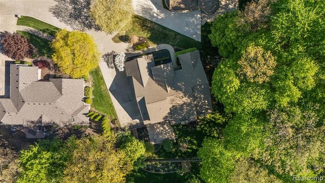 17840 Christine Boulevard, Clinton Township, MI 48038
