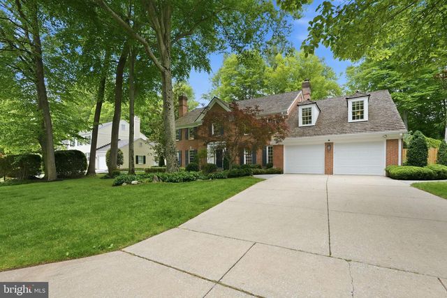 8020 RIVER FALLS DR, Potomac, MD 20854