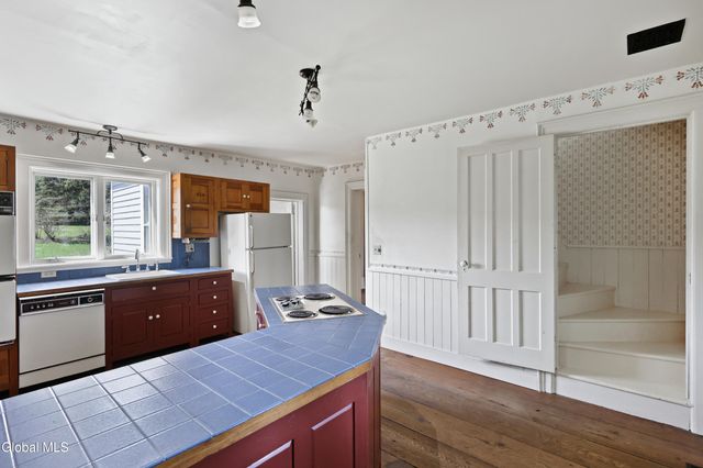 4268 Frederick Road, Guilderland, NY 12009