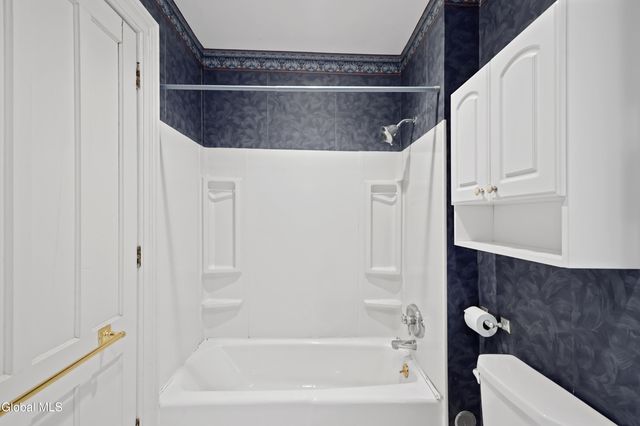 4268 Frederick Road, Guilderland, NY 12009