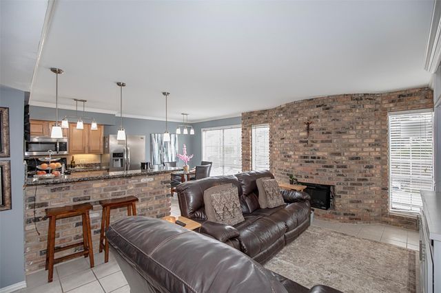 2101 Fountain View Drive 80, Houston, TX 77057