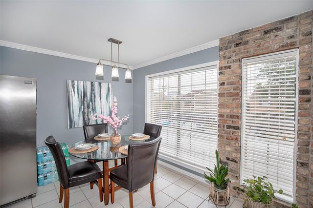 2101 Fountain View Drive 80, Houston, TX 77057