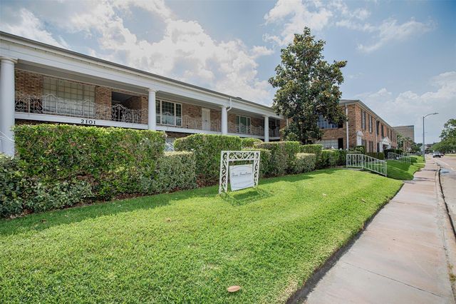2101 Fountain View Drive 80, Houston, TX 77057