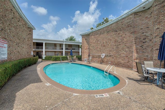 2101 Fountain View Drive 80, Houston, TX 77057