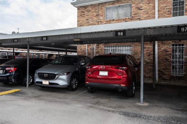 2101 Fountain View Drive 80, Houston, TX 77057