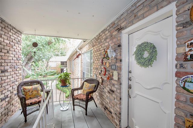 2101 Fountain View Drive 80, Houston, TX 77057