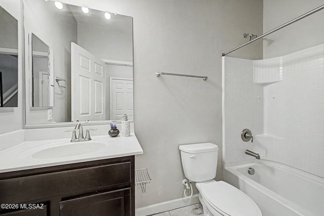 12135 E Becker Drive, Vail, AZ 85641