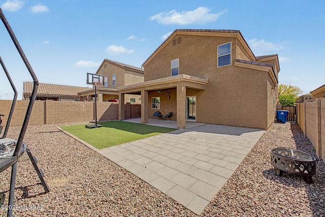 12135 E Becker Drive, Vail, AZ 85641