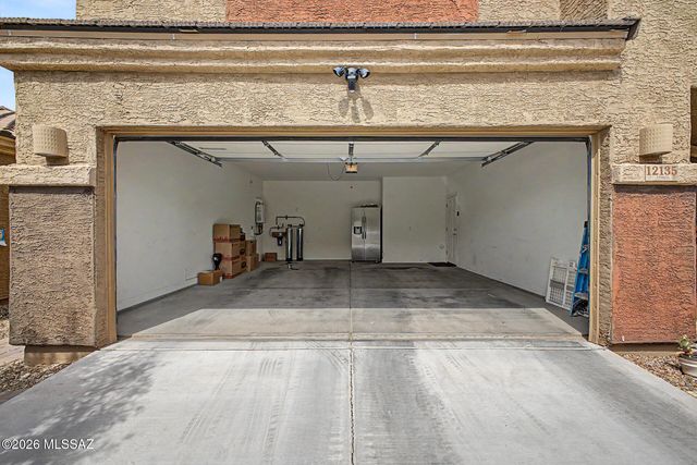 12135 E Becker Drive, Vail, AZ 85641