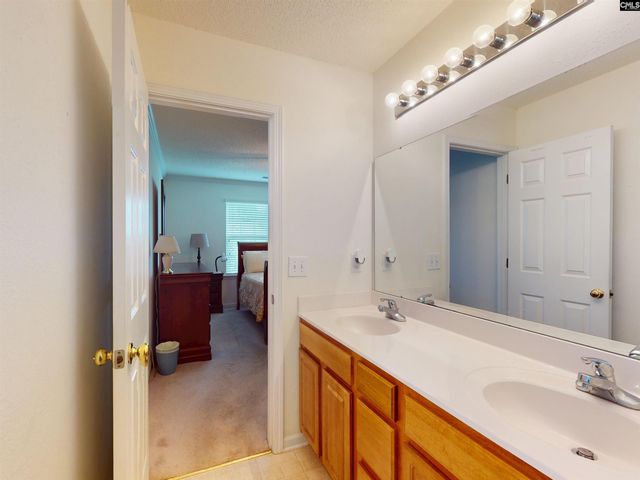 51 W Killian Station Court, Columbia, SC 29229