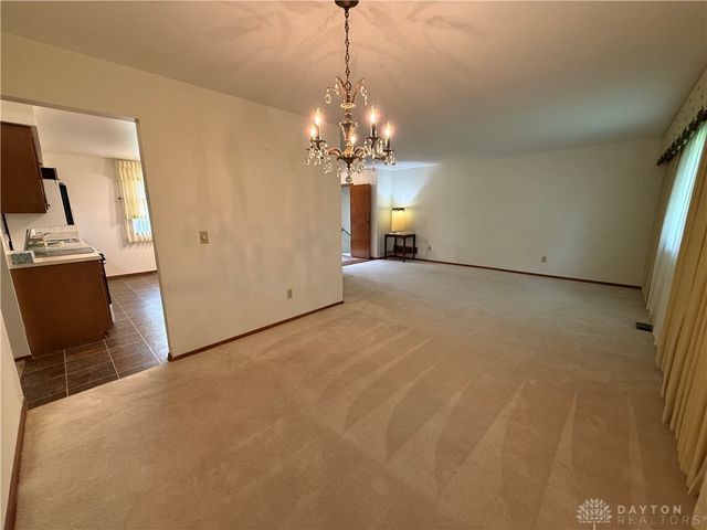 2272 Whispering Willow Circle, Kettering, OH 45440