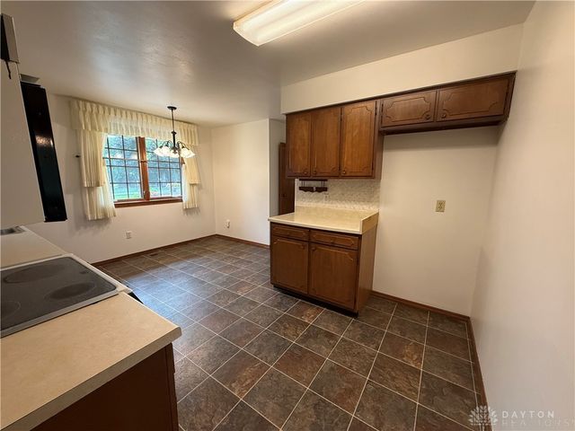 2272 Whispering Willow Circle, Kettering, OH 45440