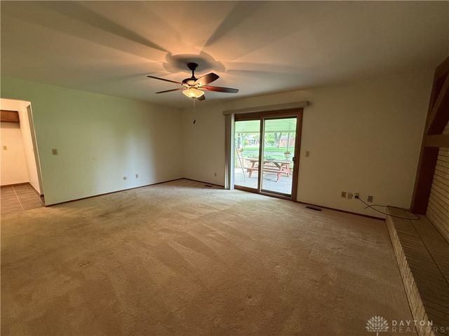 2272 Whispering Willow Circle, Kettering, OH 45440