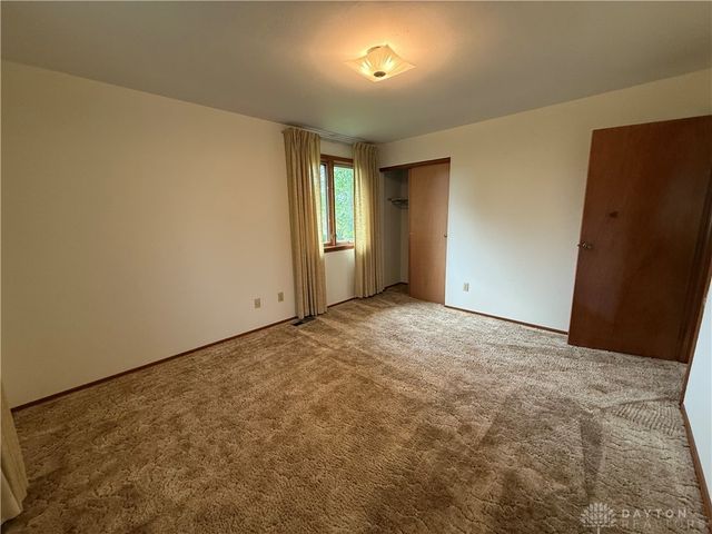 2272 Whispering Willow Circle, Kettering, OH 45440