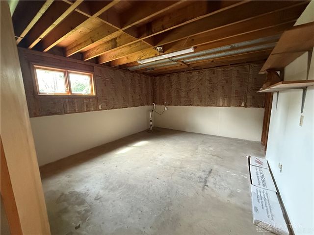 2272 Whispering Willow Circle, Kettering, OH 45440