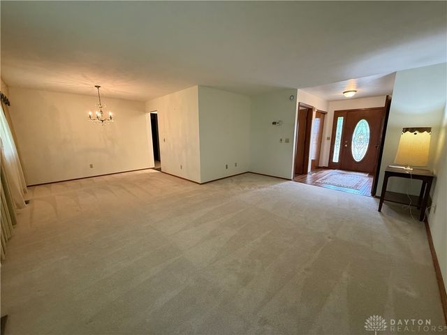 2272 Whispering Willow Circle, Kettering, OH 45440