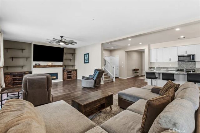 6670 Mirna Avenue, San Bernardino, CA 92407