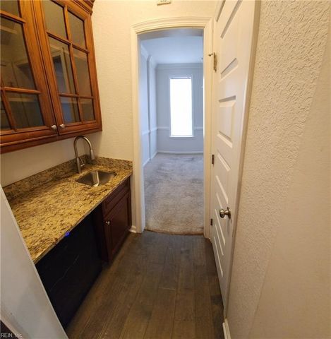 8011 Woodall RD B, Norfolk, VA 23518