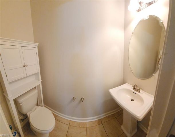 8011 Woodall RD B, Norfolk, VA 23518