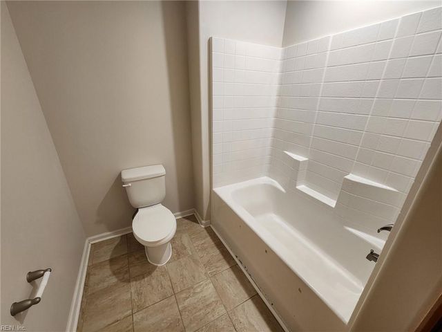 8011 Woodall RD B, Norfolk, VA 23518