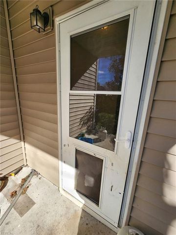 8011 Woodall RD B, Norfolk, VA 23518