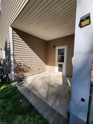 8011 Woodall RD B, Norfolk, VA 23518