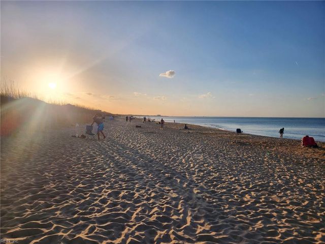 8011 Woodall RD B, Norfolk, VA 23518