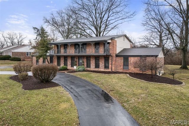 11584 New London Drive, St Louis, MO 63141