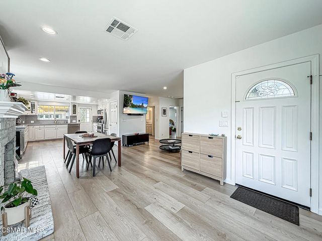 2035 N Evergreen Street, Burbank, CA 91505