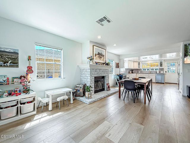 2035 N Evergreen Street, Burbank, CA 91505