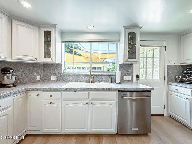 2035 N Evergreen Street, Burbank, CA 91505