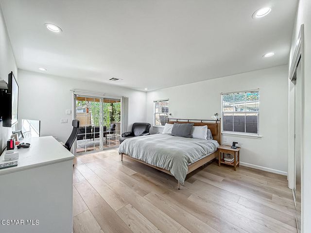 2035 N Evergreen Street, Burbank, CA 91505