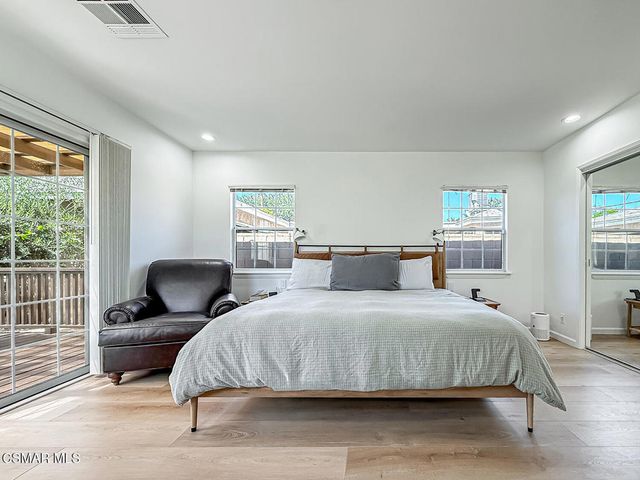 2035 N Evergreen Street, Burbank, CA 91505
