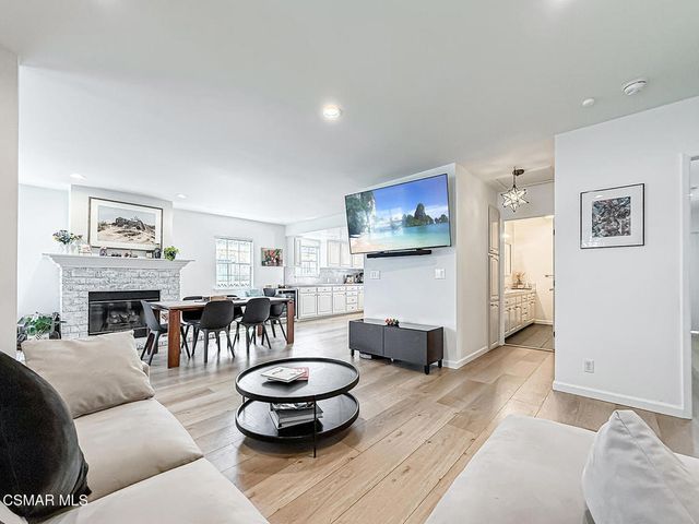 2035 N Evergreen Street, Burbank, CA 91505