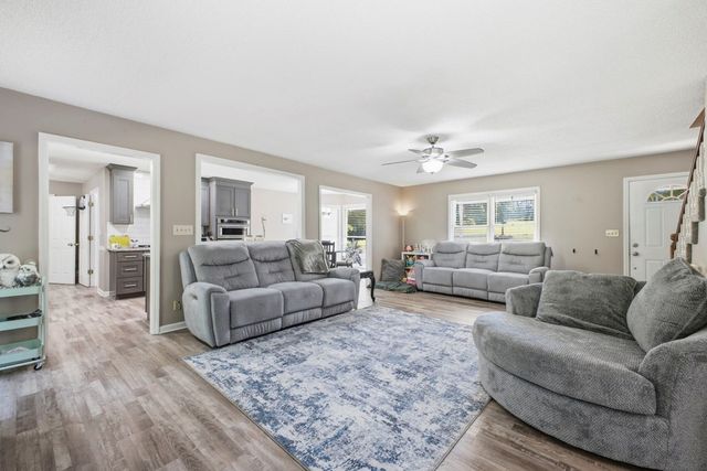 111 Mount Vernon Drive, Calhoun, GA 30701